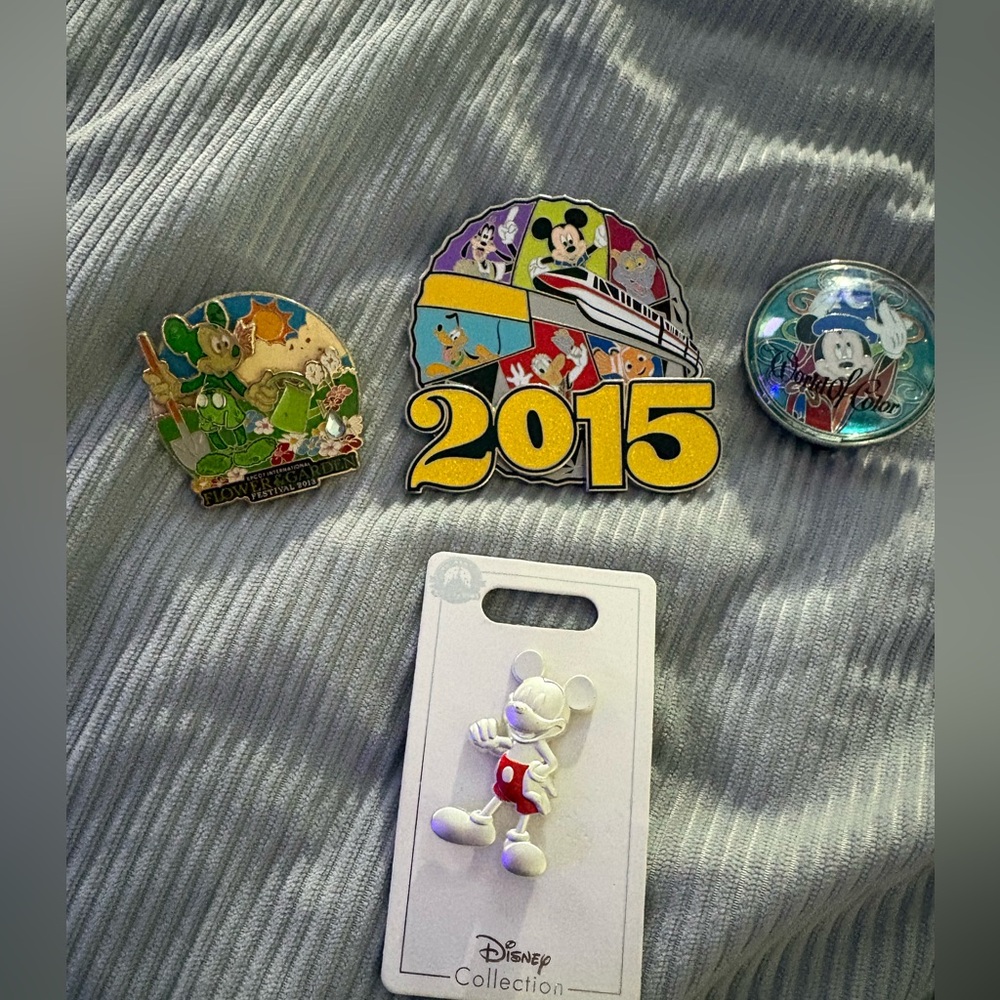 Lot of Disney pin Epcot jumbo LE LR pins from the parks!